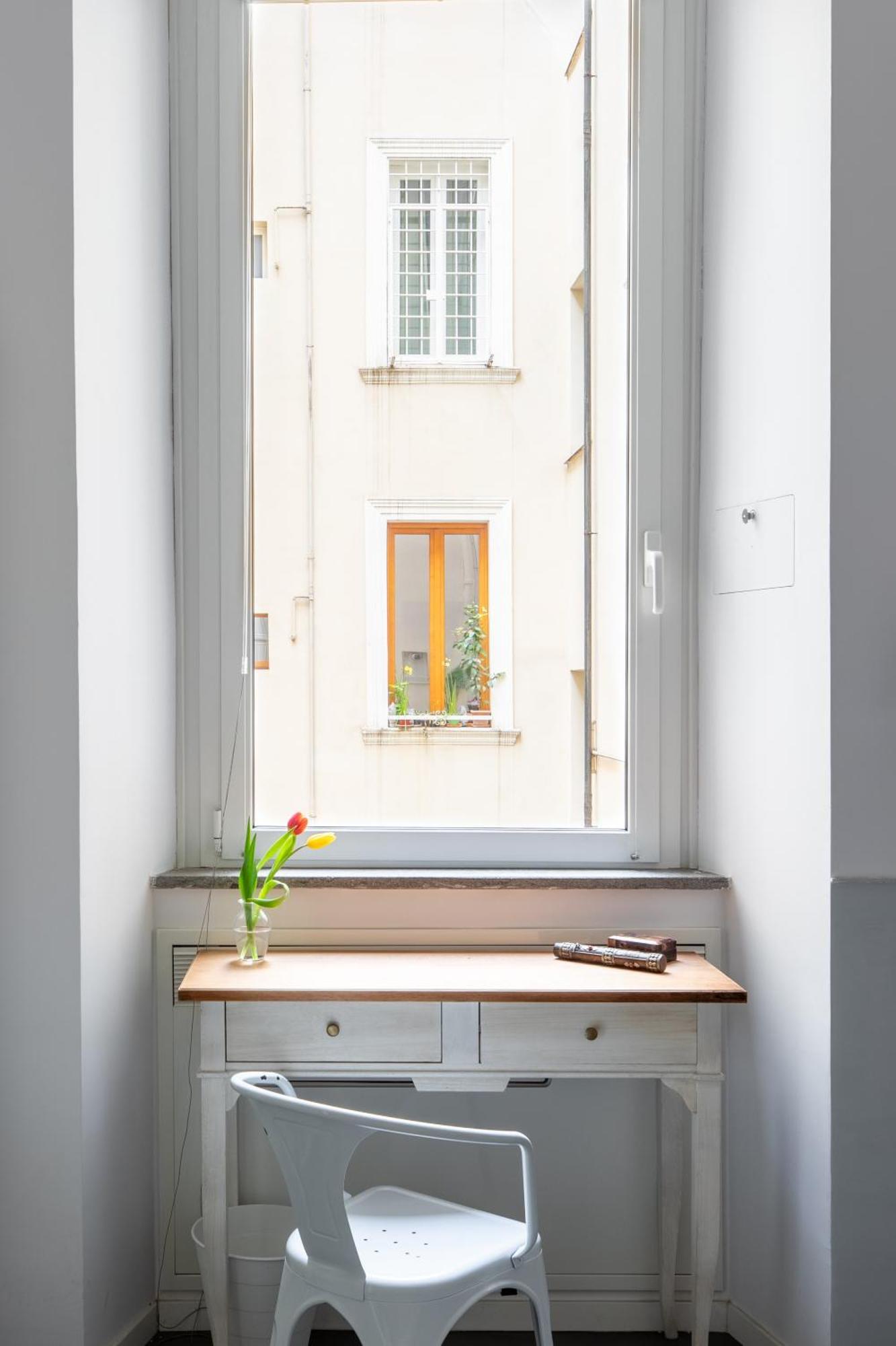 Trastevere Modern 4br 4baths, Wifi, Ac, Custom Kitchen, Living Apartment Rome